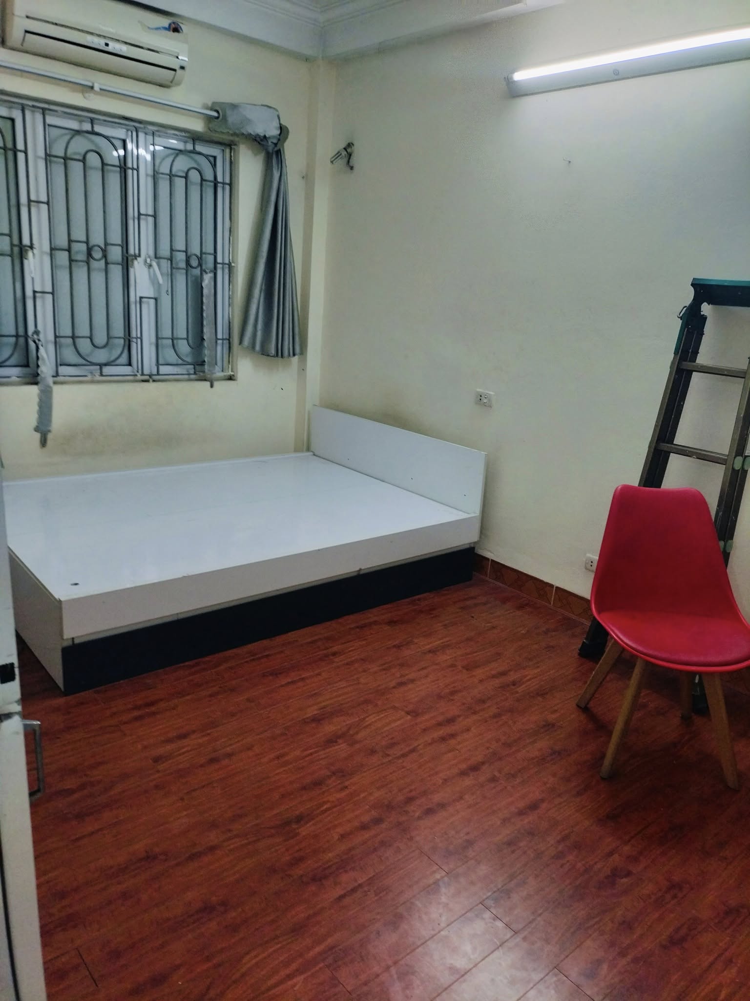 Hiếm,  Cho thuê nhà ngõ ô tô Lĩnh Nam 4 tầng, 25m2, 2 PN, KD kết hợp ở - Ảnh 1